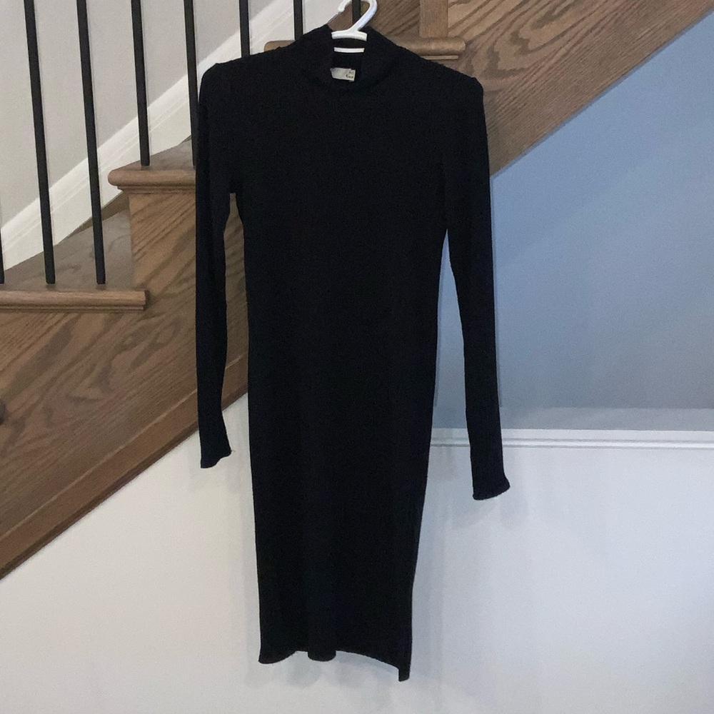 Wilfred Classic Black Long Sleeve Dress